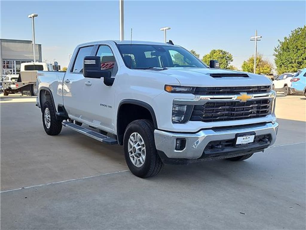 Used 2025 Chevrolet Silverado 2500HD LT 4x4 Crew Cab 6.75 ft. box 159 in. WB
