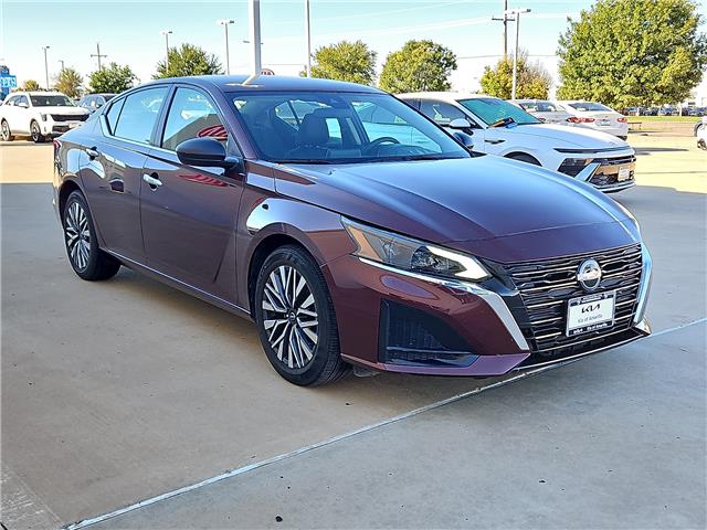 Used 2025 Nissan Altima SV