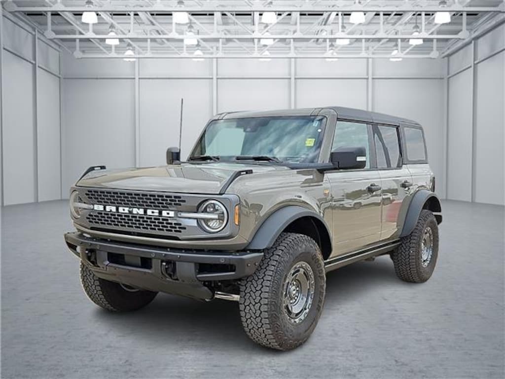 Used 2025 Ford Bronco Badlands 4x4