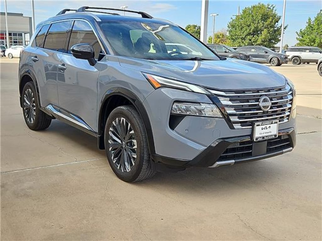 Used 2025 Nissan Rogue Platinum Front-Wheel Drive