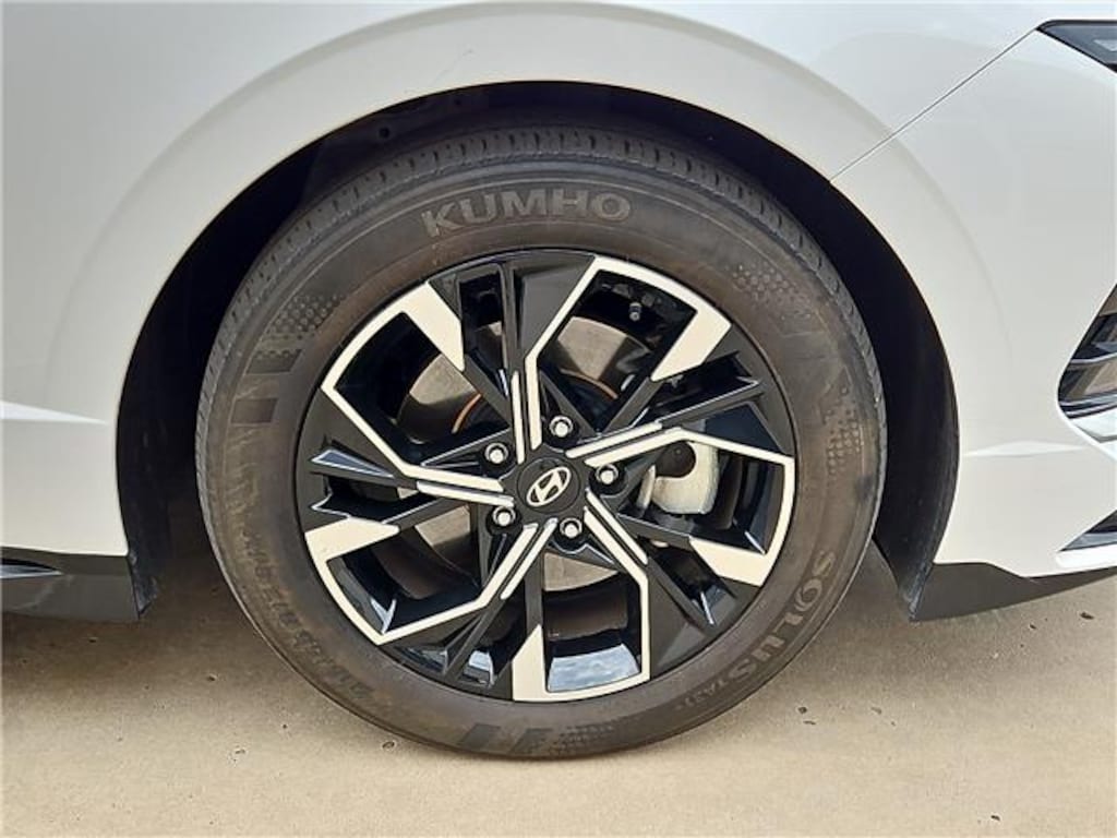 Used 2025 Hyundai Sonata SEL Front-Wheel Drive Sedan