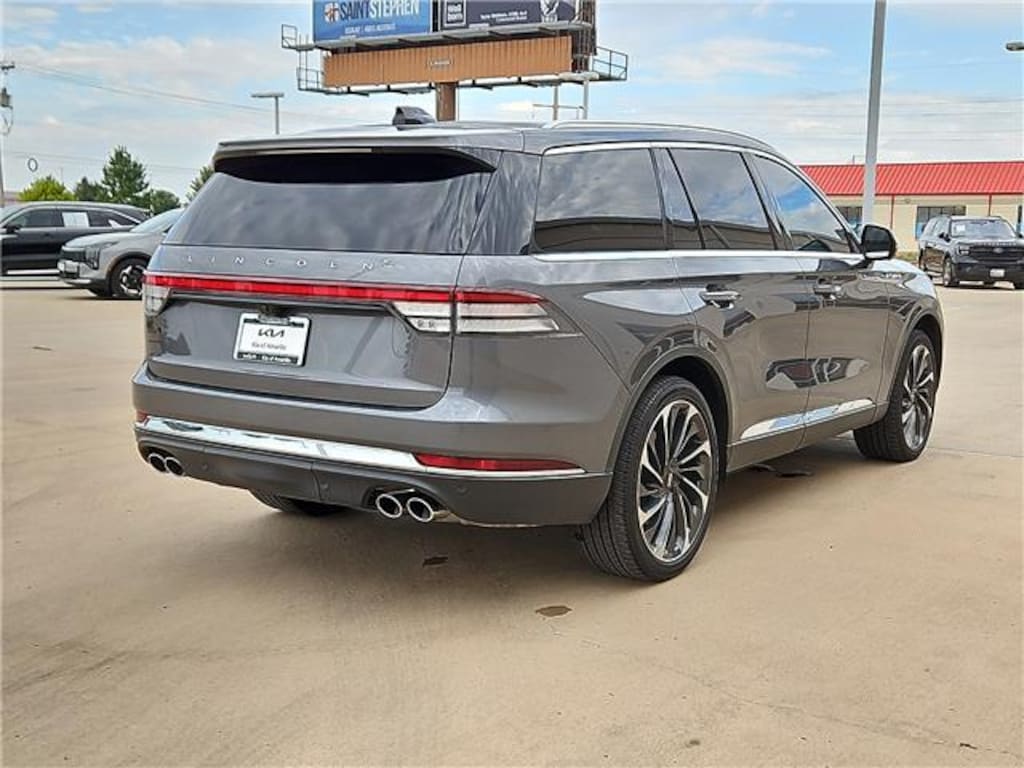 Used 2025 Lincoln Aviator Reserve All-Wheel Drive