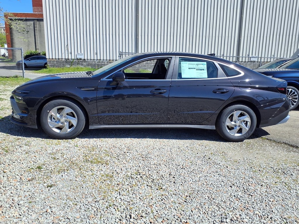 New 2026 Hyundai Sonata SE Sedan