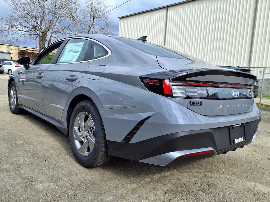 New 2026 Hyundai Sonata SE Sedan