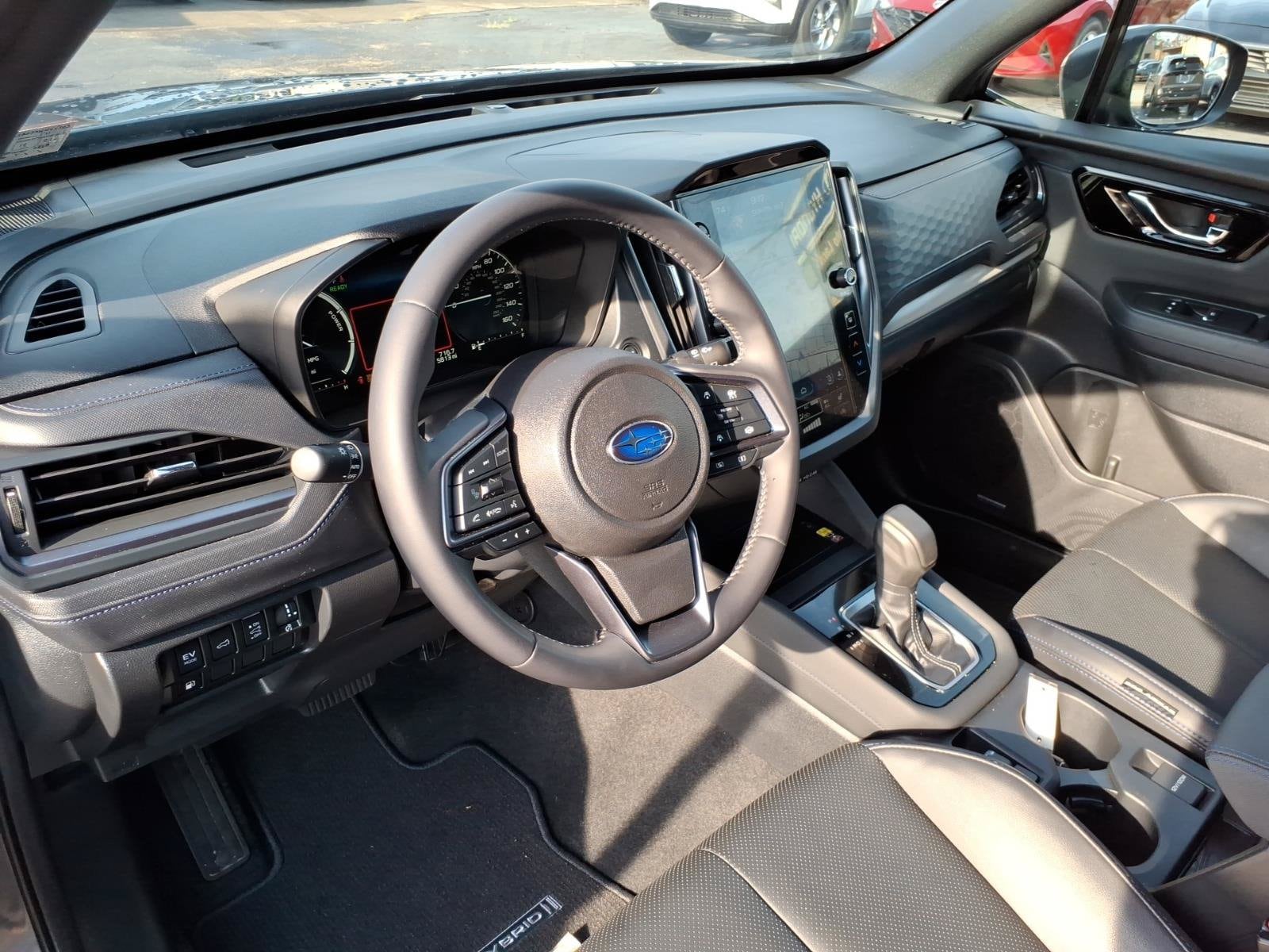 2025 Subaru Forester Limited - Photo 8