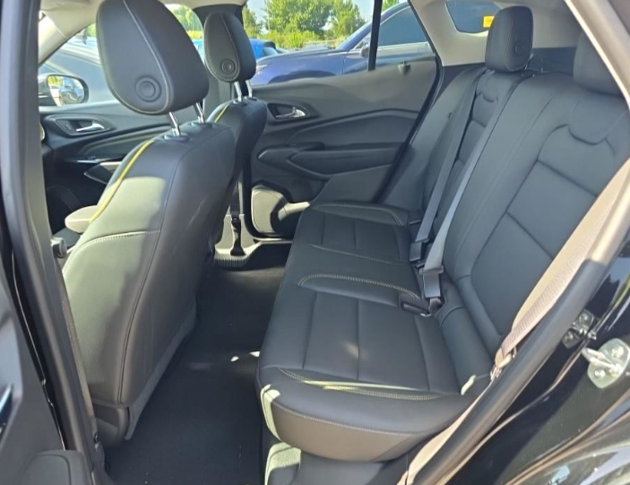 Used 2025 Chevrolet Trax Activ SUV