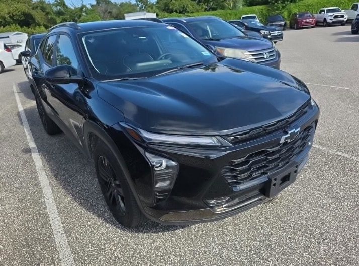 2025 Chevrolet Trax SUV 