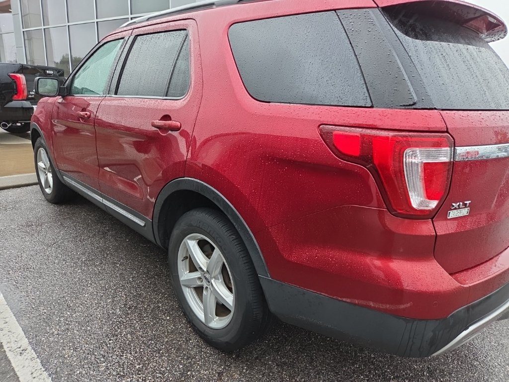 Used 2017 Ford Explorer XLT SUV