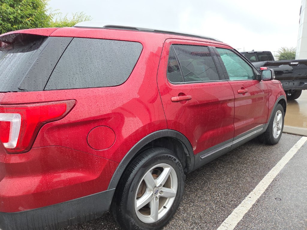 Used 2017 Ford Explorer XLT SUV