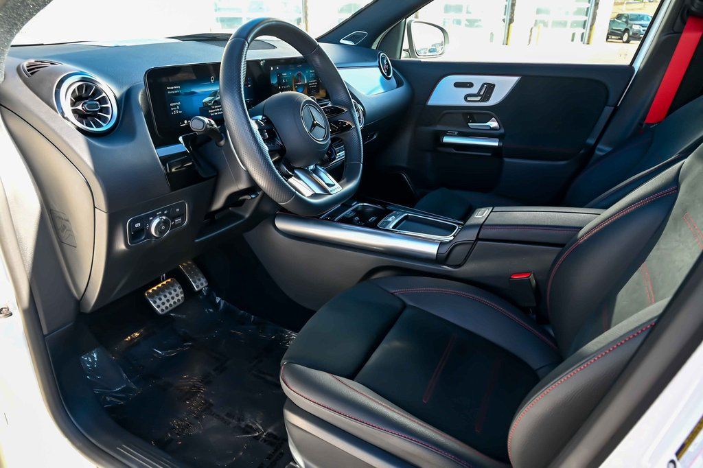 2025 Mercedes-Benz GLA GLA35 AMG - Photo 14
