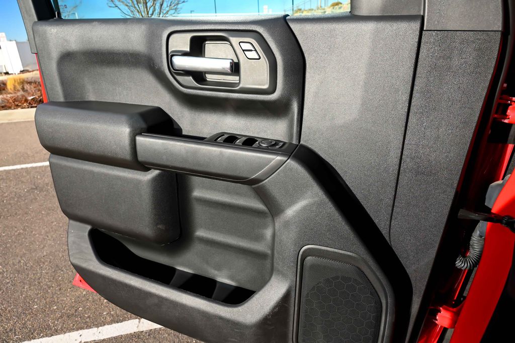 2024 Chevrolet Silverado 1500 Custom - Photo 11