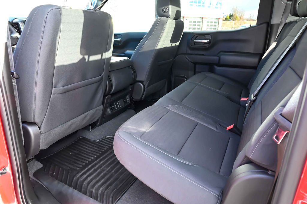 2024 Chevrolet Silverado 1500 Custom - Photo 16