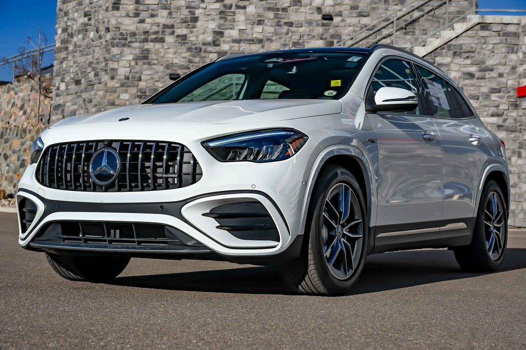 2025 Mercedes-Benz GLA GLA35 AMG - Photo 8