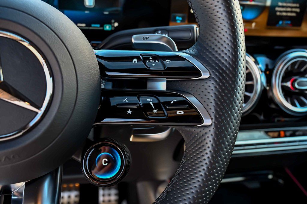 2025 Mercedes-Benz GLA GLA35 AMG - Photo 24
