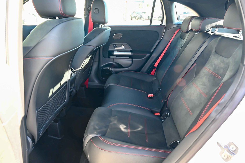 2025 Mercedes-Benz GLA GLA35 AMG - Photo 17