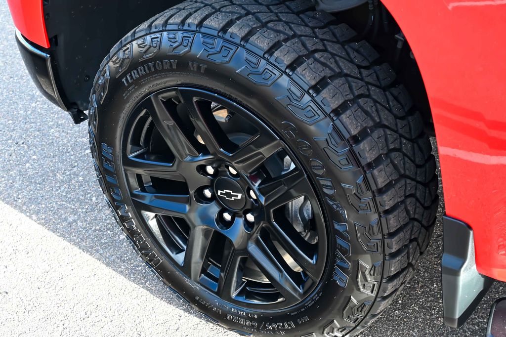 2024 Chevrolet Silverado 1500 Custom - Photo 30