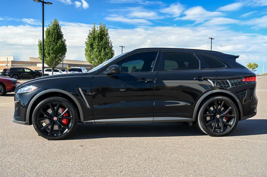 2020 Jaguar F-Pace SVR - Photo 7