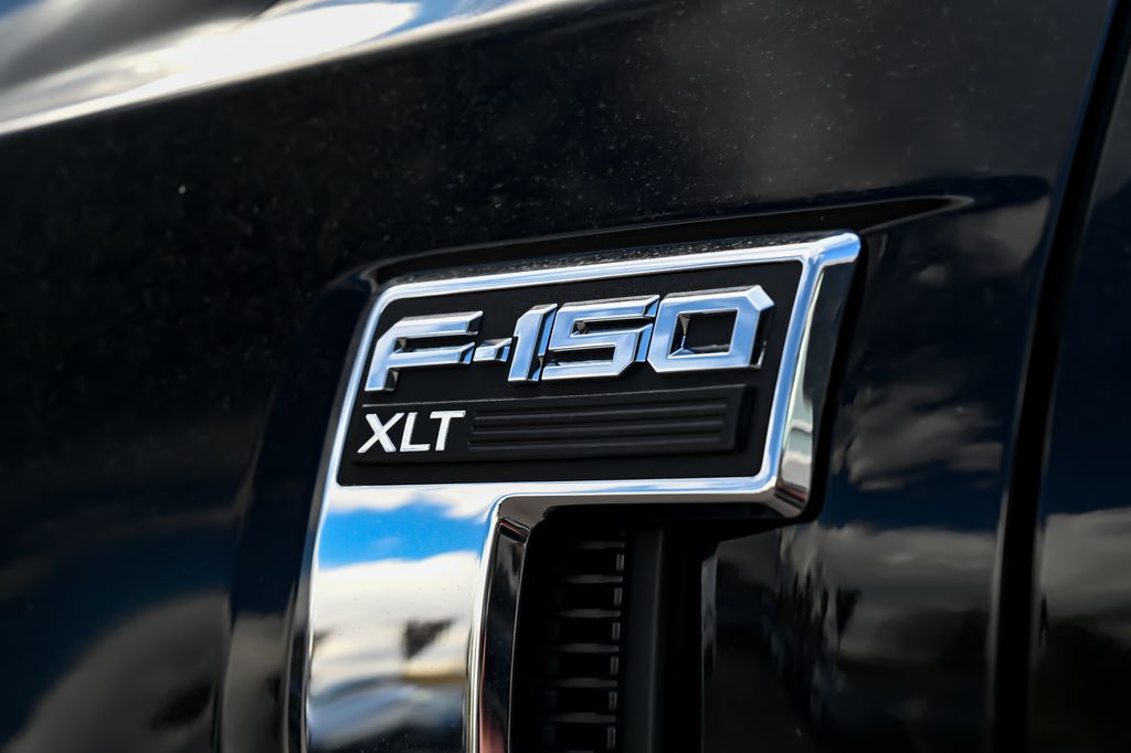 2025 Ford F-150 XLT - Photo 9