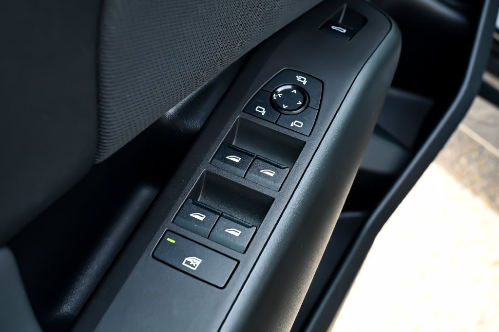 2025 BMW X3 30 - Photo 10