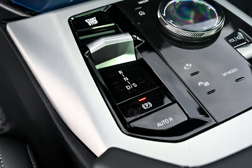 2025 BMW X3 30 - Photo 27