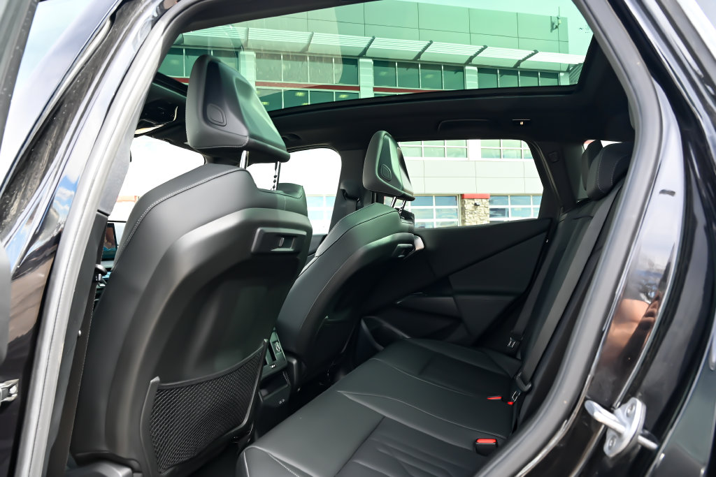 2025 BMW X3 30 - Photo 21
