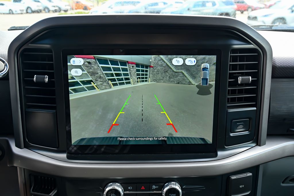 2025 Ford F-150 XLT - Photo 29