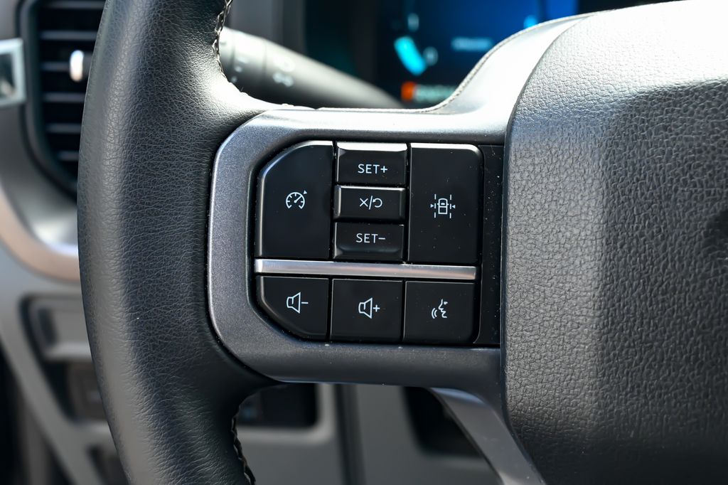 2025 Ford F-150 XLT - Photo 22