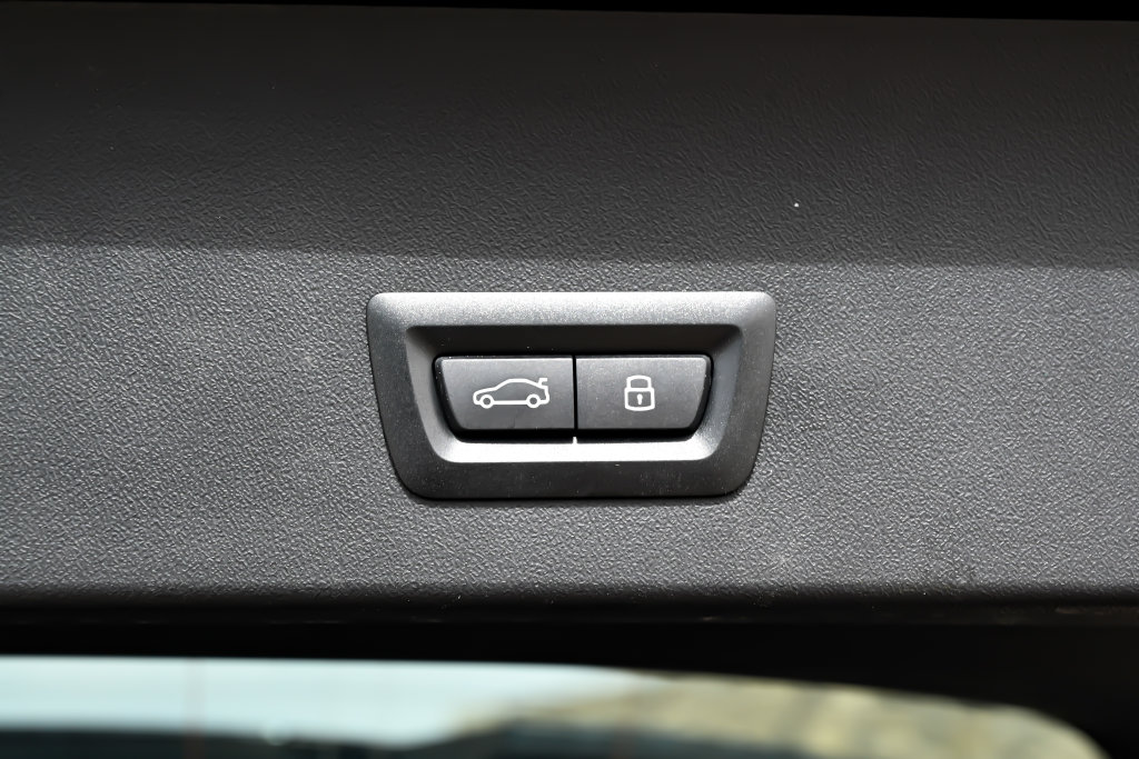 2025 BMW X3 30 - Photo 18