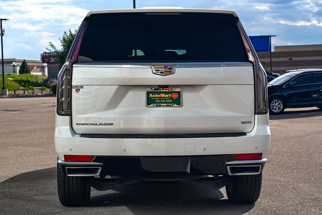 Used 2024 Cadillac Escalade ESV Premium SUV