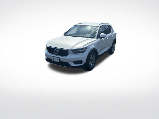 2022 Volvo XC40