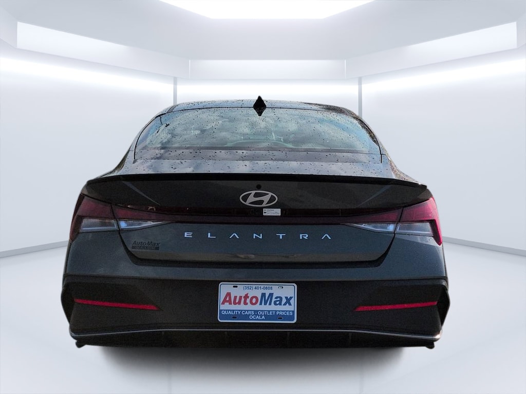 Used 2025 Hyundai Elantra SEL Sport Sedan