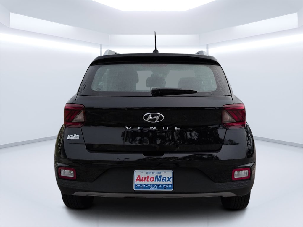 Used 2026 Hyundai Venue SEL SUV