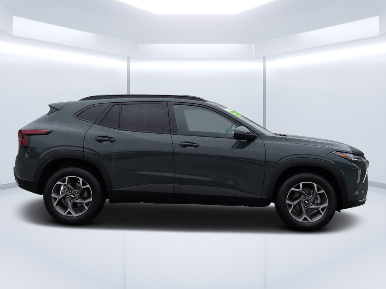 Used 2025 Chevrolet Trax LT SUV