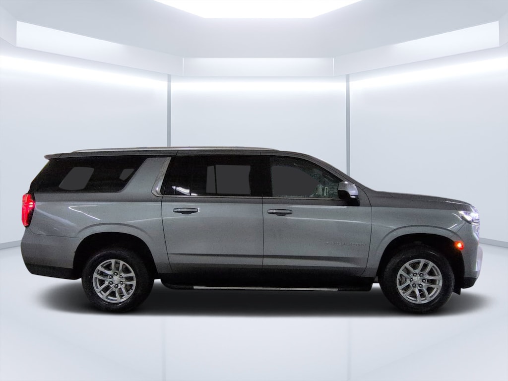 Used 2023 Chevrolet Suburban LT SUV
