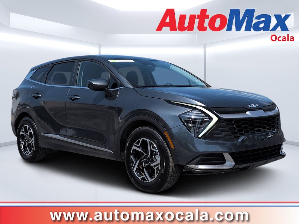 Used 2025 Kia Sportage LX SUV