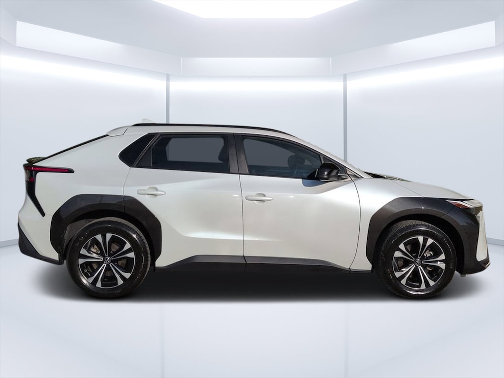 Used 2024 Toyota bZ4X XLE SUV