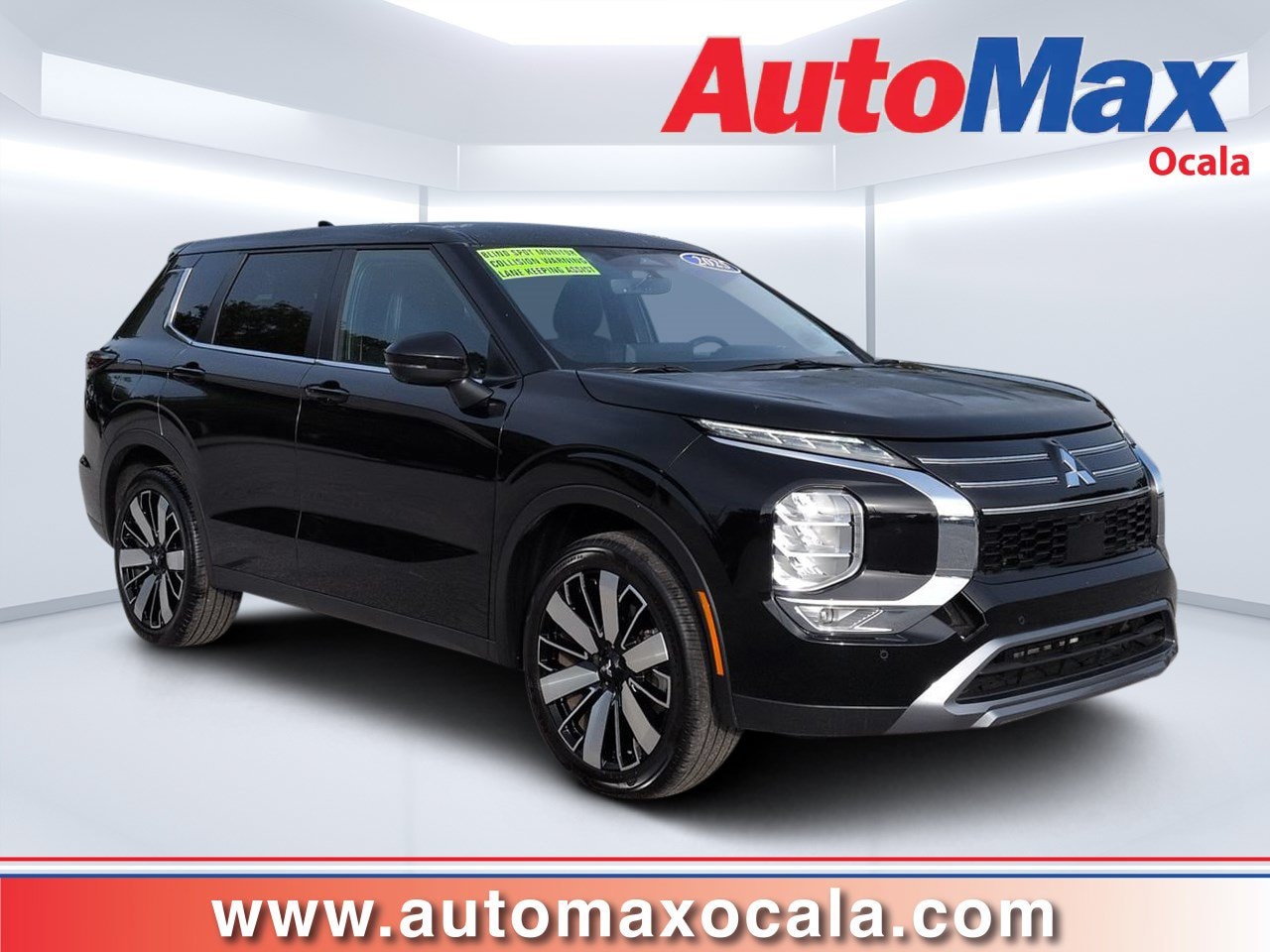 2025 Mitsubishi Outlander SE