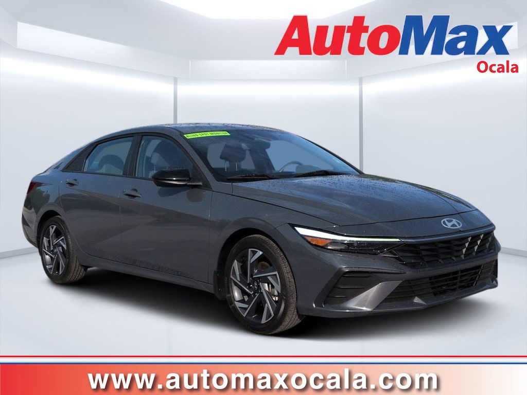 Used 2025 Hyundai Elantra SEL Sport Sedan