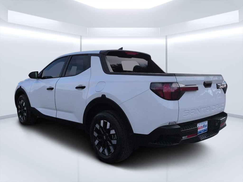 Used 2025 Hyundai Santa Cruz SE Truck Crew Cab