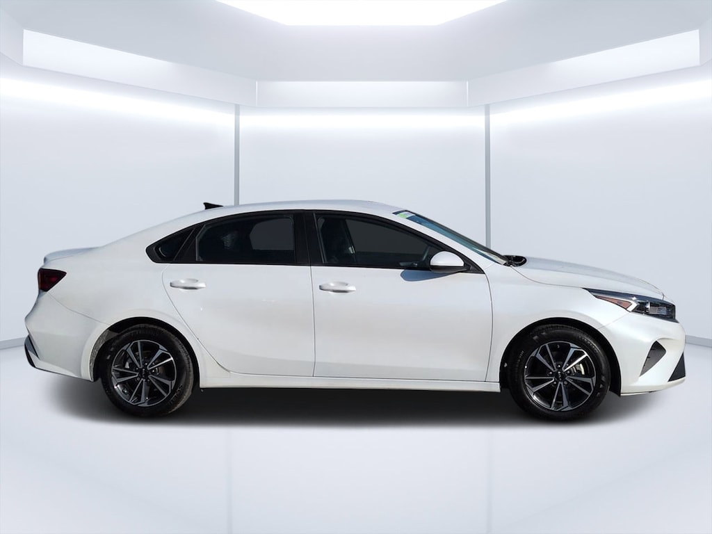 Used 2024 Kia Forte LXS Sedan