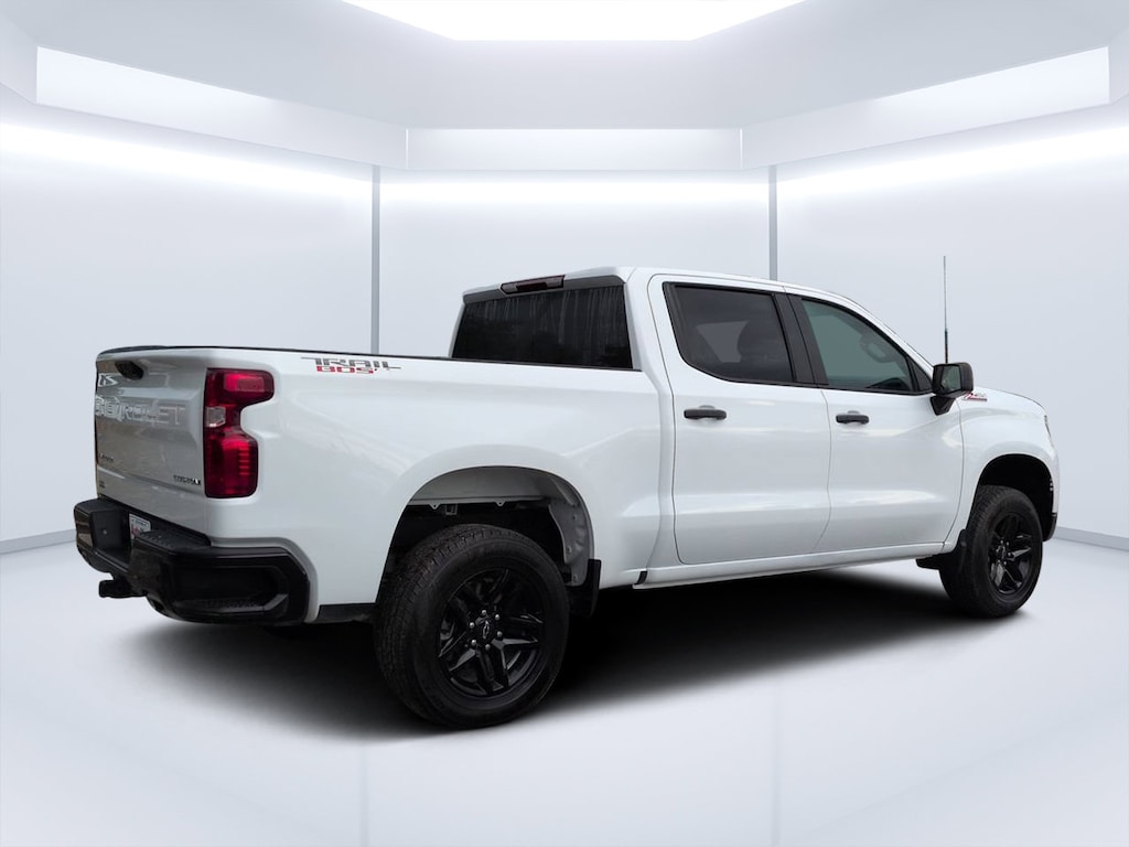 Used 2025 Chevrolet Silverado 1500 Custom Trail Boss Truck Crew Cab