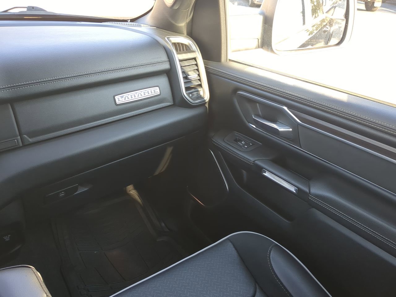 2025 RAM Ram 1500 Pickup Laramie - Photo 16