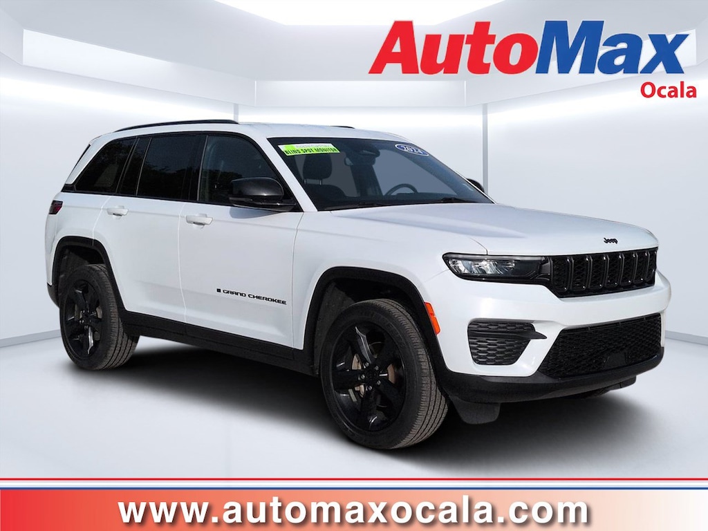 Used 2024 Jeep Grand Cherokee Altitude SUV