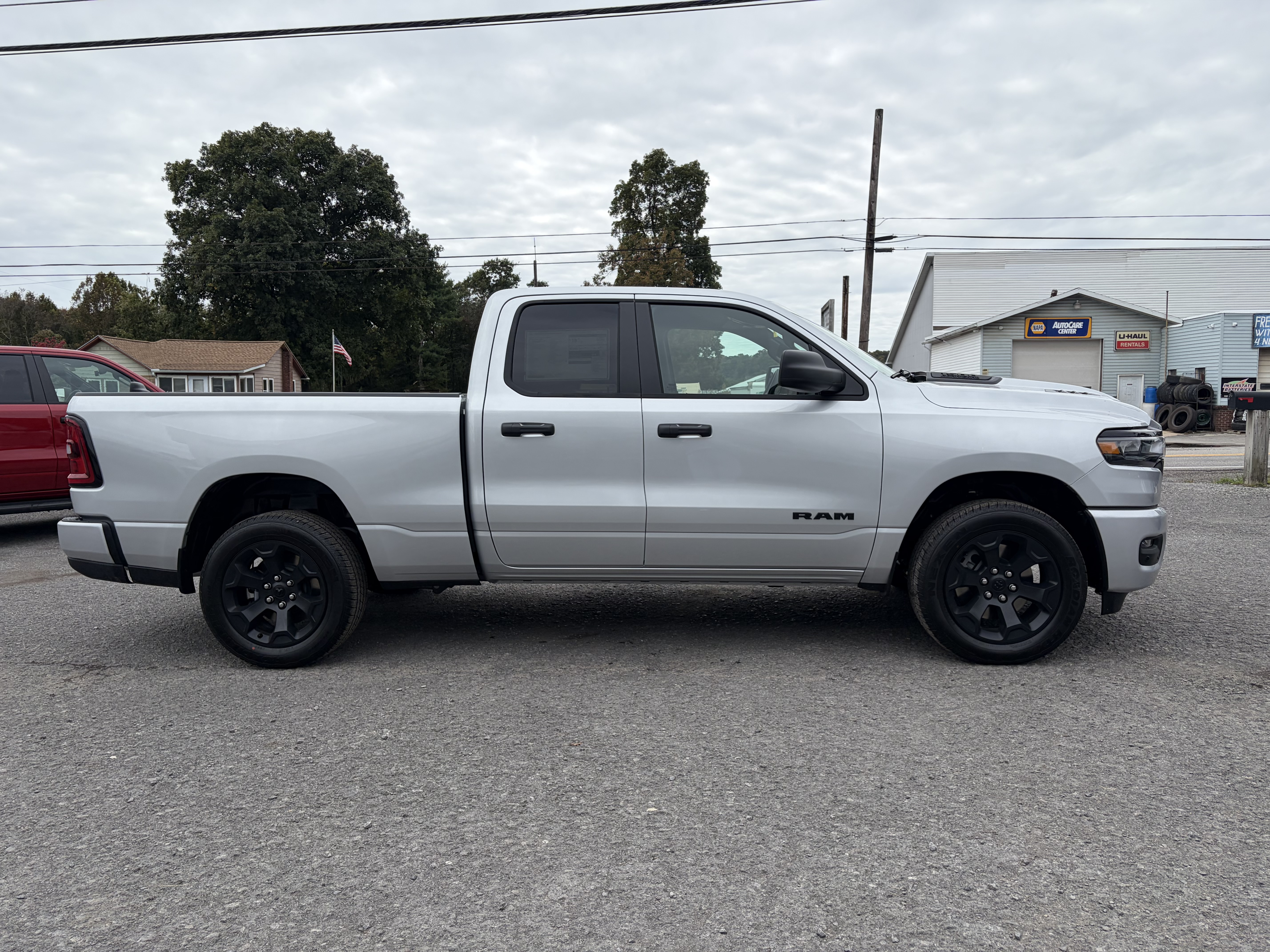 New 2027 Ram 1500 EXPRESS QUAD CAB 4X4 6'4 BOX Pickup