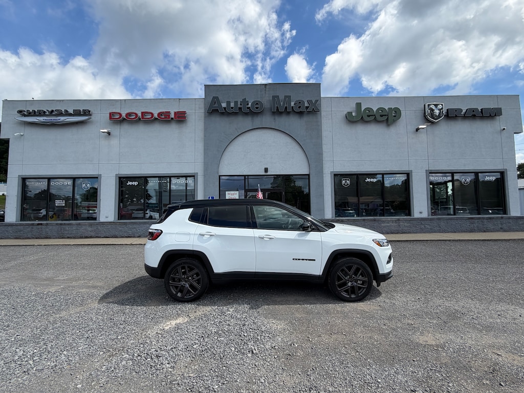 New 2026 Jeep Compass LIMITED ALTITUDE 4X4 Sport Utility