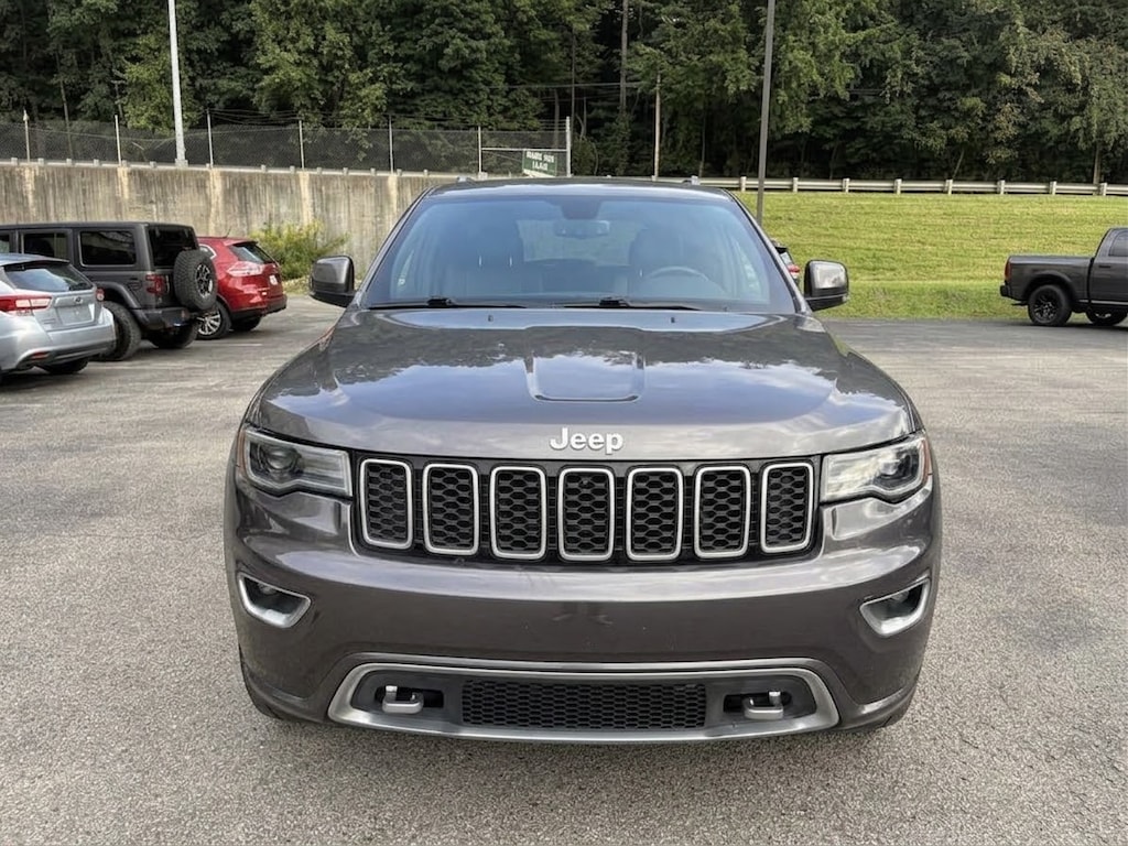 Used 2018 Jeep Grand Cherokee Limited 4x4 SUV
