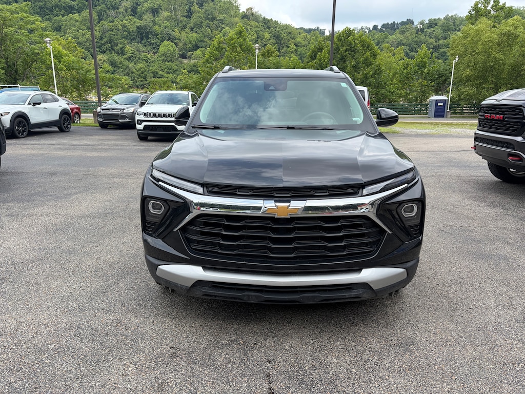 Used 2025 Chevrolet Trailblazer LT SUV