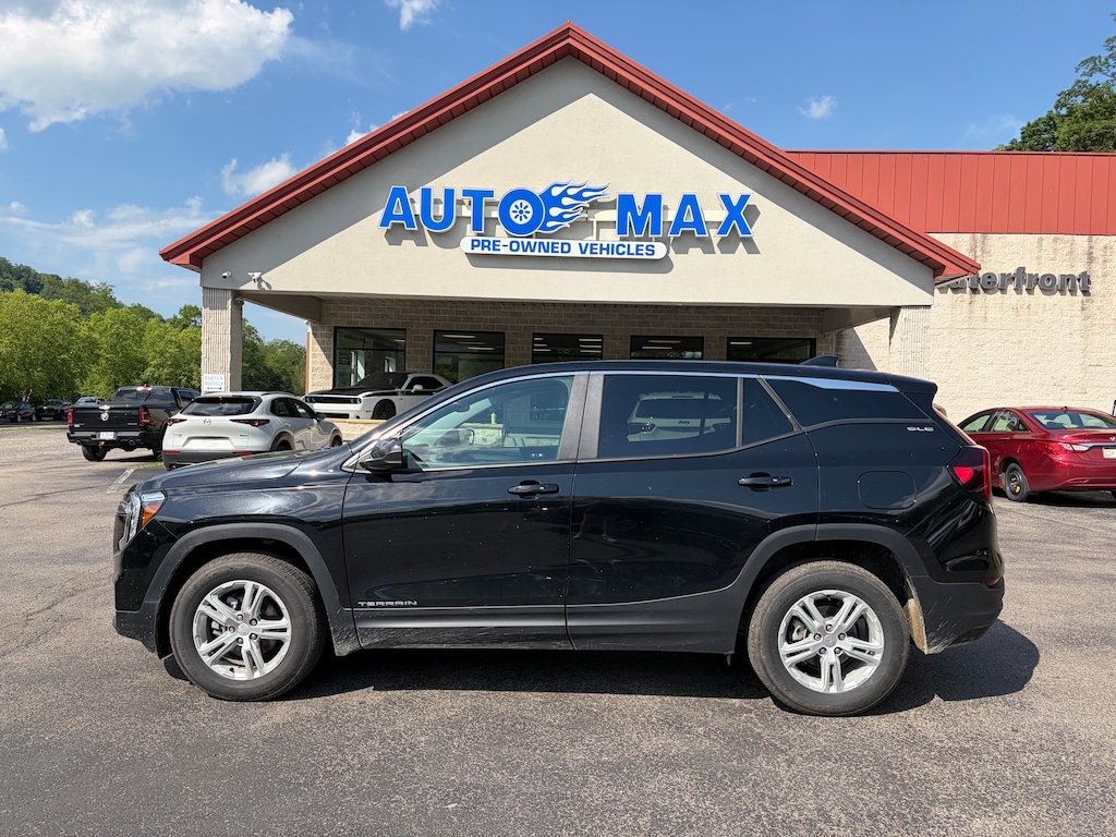 Used 2024 GMC Terrain SLE SUV