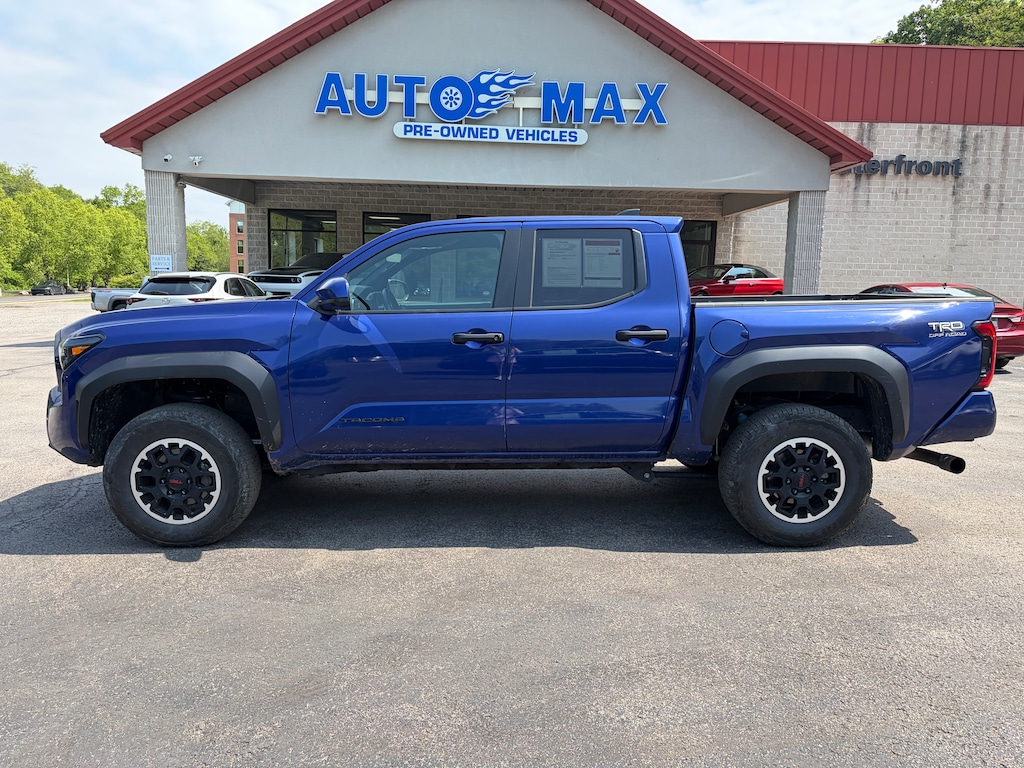 Used 2024 Toyota Tacoma 4WD Truck Double Cab