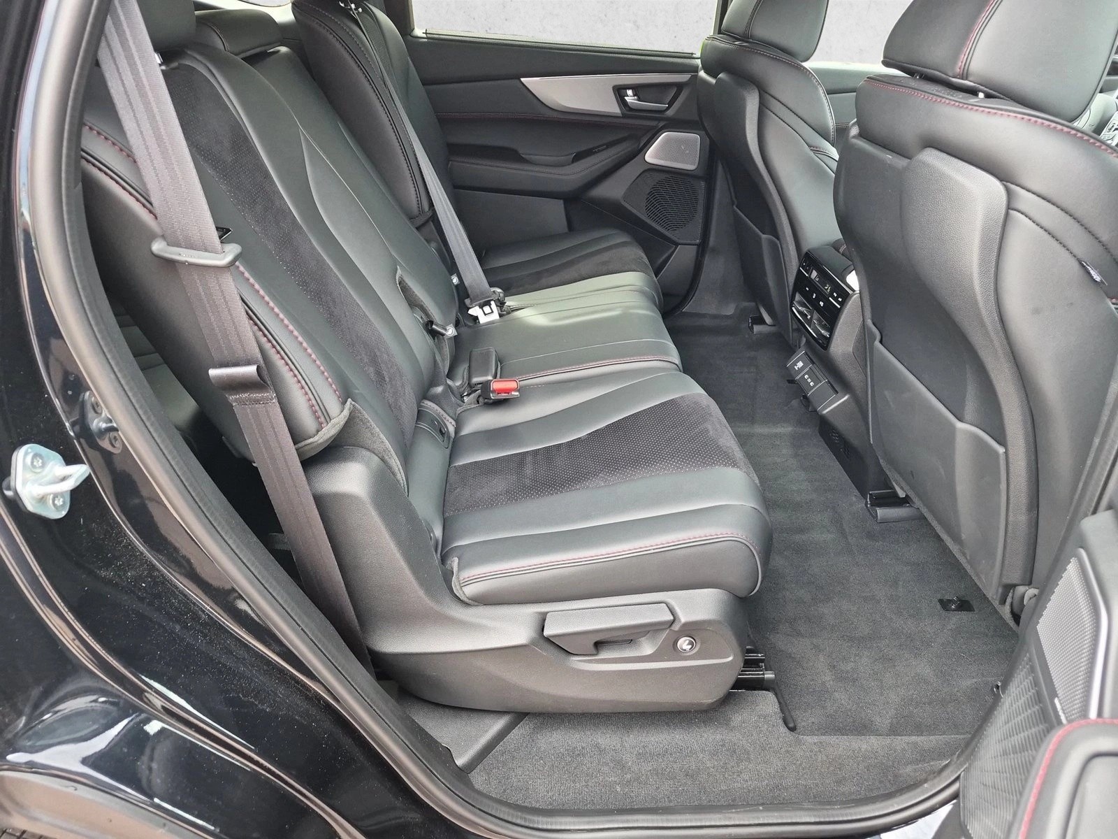 2026 Acura MDX A-Spec Package - Photo 21
